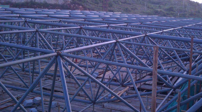 大石桥概述网架加工中对钢材的质量的过细恳求