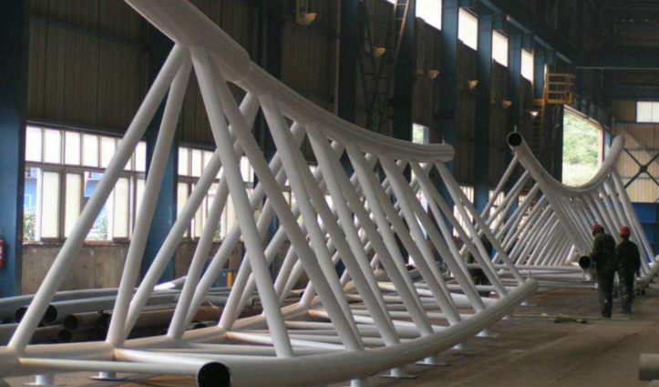 大石桥管廊钢结构与桁架结构的管道支架应该如何区分